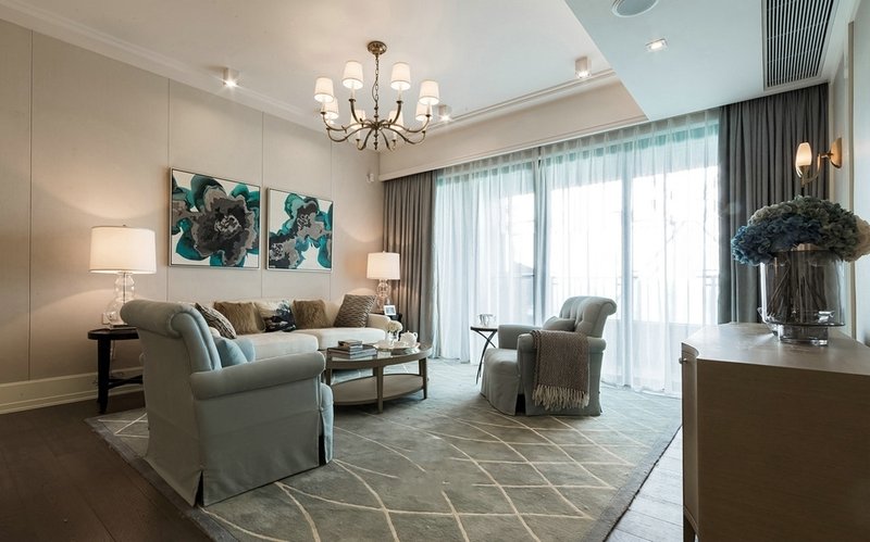 120平米的房子裝修成歐美風(fēng)情的風(fēng)格，受到大家的熱烈追捧