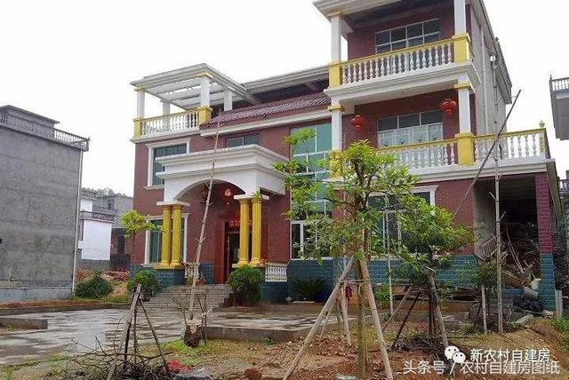 30萬(wàn)的別墅設(shè)計(jì)圖，10年增值了4倍，現(xiàn)在都有人照著建