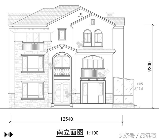 12X10三層西班牙風(fēng)格別墅圖，戶型方正、緊湊實用，有露臺有陽光房有院子，一家共享天倫~