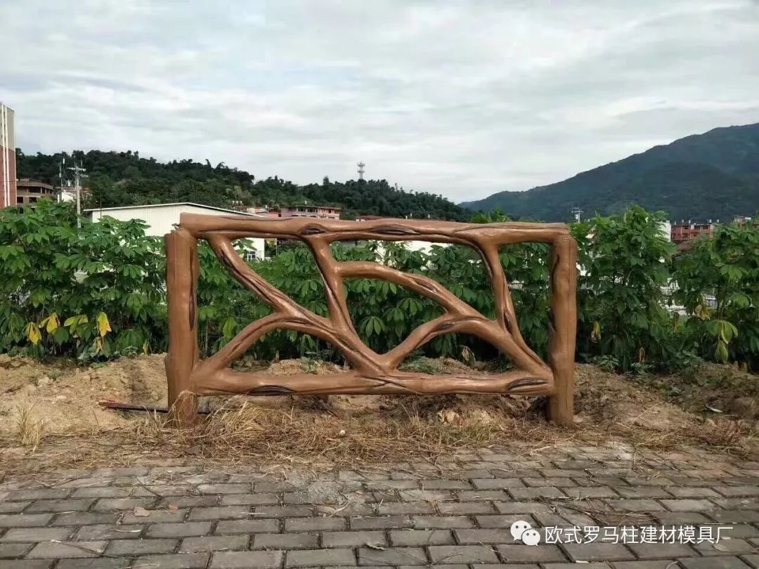 水泥藝術(shù)圍欄模具越來越流行，給城市和農(nóng)村增添色彩