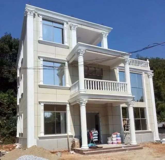 農(nóng)村自建房羅馬柱怎么做？GRC水泥預(yù)制、模板現(xiàn)澆羅馬柱