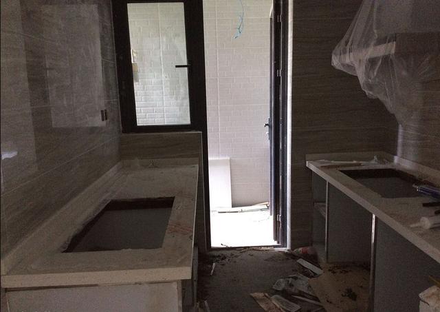 從毛坯房到新房入住裝修花了15萬，裝修花了3個(gè)月的時(shí)間，分享這次的裝修歷程