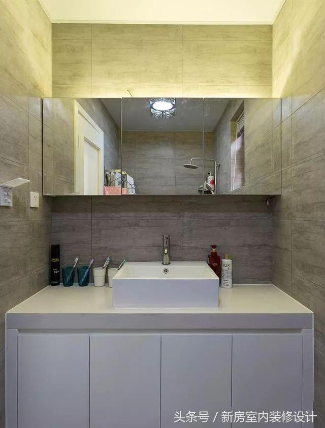 這是一款85平的美式兩房，全屋精致漂亮，簡潔大方，朋友卻說地板是一大敗筆！