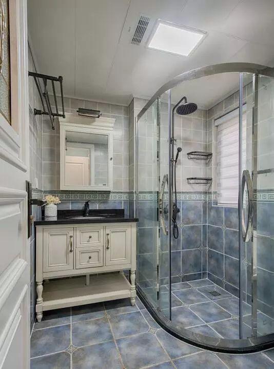 套內(nèi)105平，全屋簡直不能再唯美浪漫了，裝修一共花了28萬太值了，尤其電視墻！