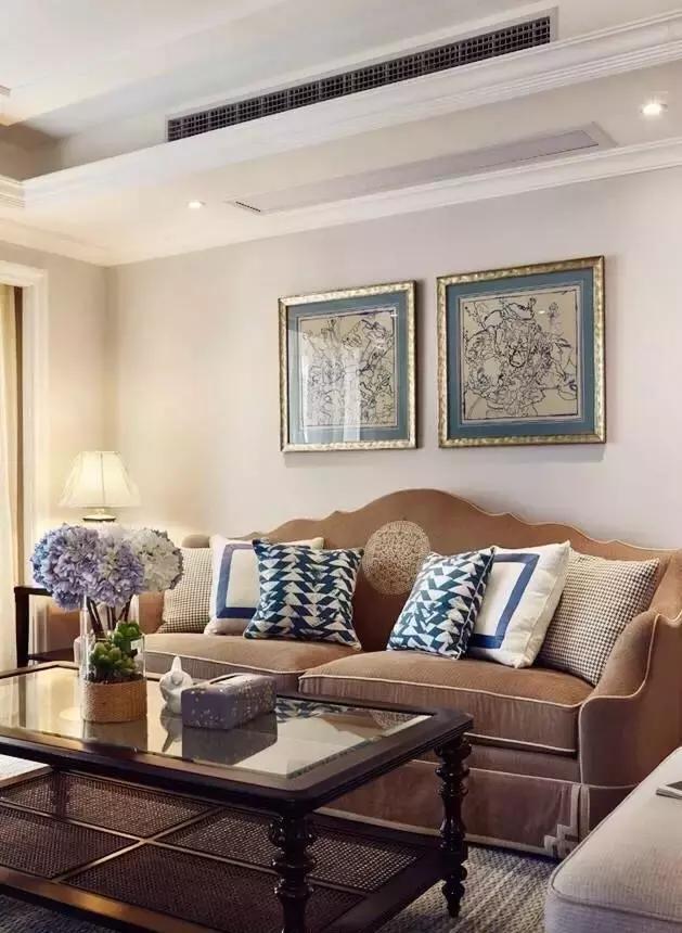 100平米三居室簡約美式風(fēng)格裝修設(shè)計(jì)，整個(gè)色調(diào)為奶茶色，溫暖輕柔了整個(gè)空間！