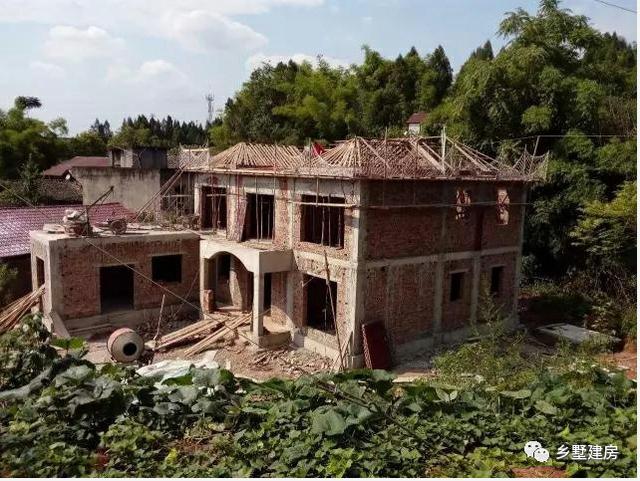 看上去毫無建房欲望的自建房設(shè)計圖紙，誰能想到建出來的房子這么好看