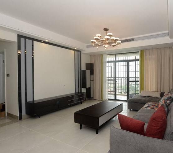 130平米房子簡約風格裝修，黑白灰色調搭配還是那么經(jīng)典