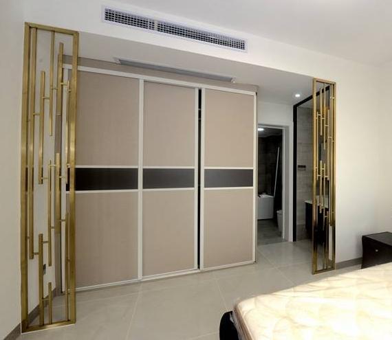 130平米房子簡約風格裝修，黑白灰色調搭配還是那么經(jīng)典