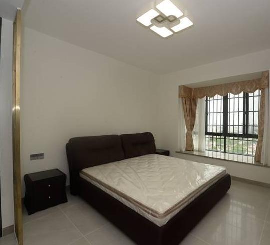 130平米房子簡約風格裝修，黑白灰色調搭配還是那么經(jīng)典