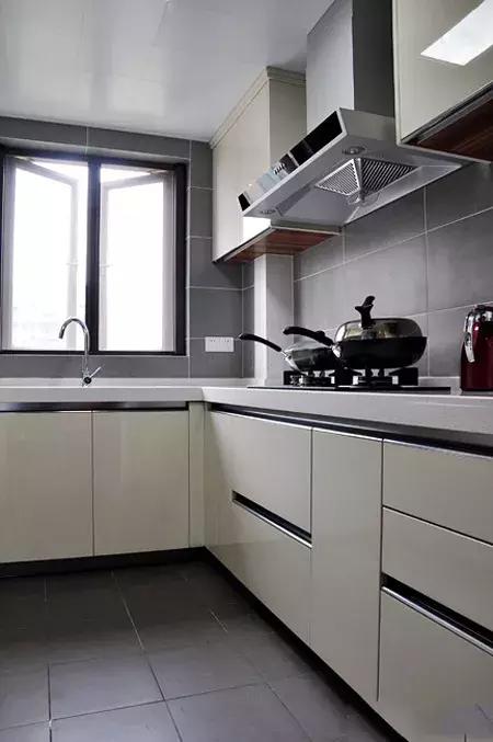 107平米的房子簡(jiǎn)約歐式，現(xiàn)代優(yōu)雅，輕松高檔！