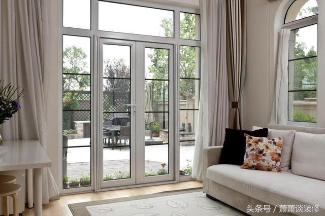 270平方米現(xiàn)代風(fēng)格別墅，簡潔舒適的奢華豪宅。