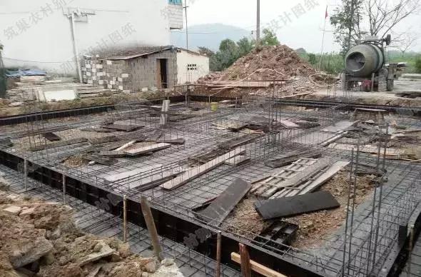 3廳7臥11×10三層別墅設計圖，造價30萬，帶堂屋烤火間套房