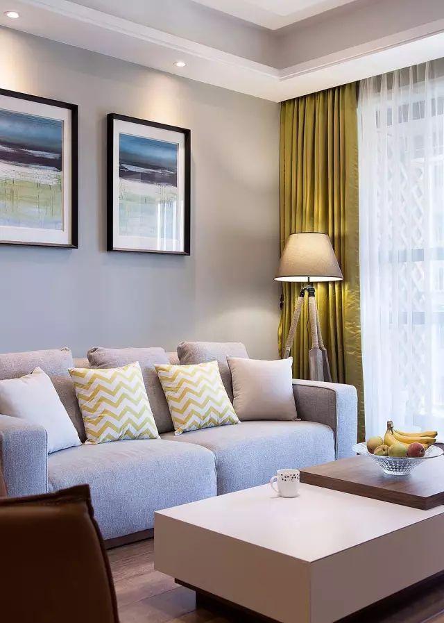 125平方的現(xiàn)代簡約風格裝修效果圖，空間寬敞明亮，三居室的環(huán)境打造的非常簡約小資。