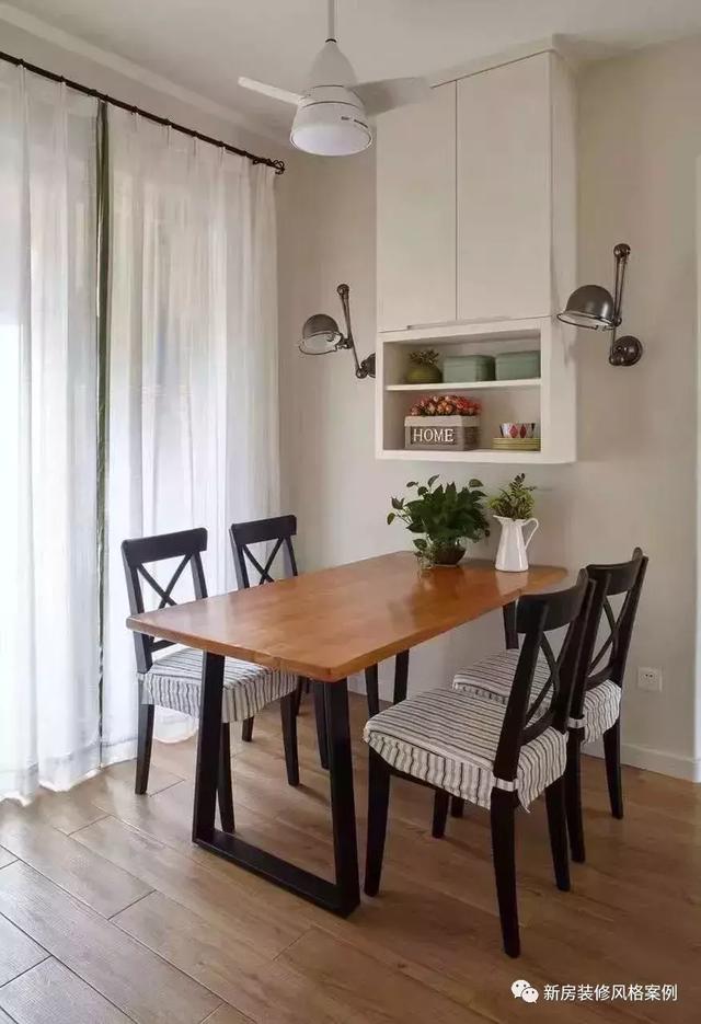 130平三室新房用了10萬裝修簡(jiǎn)約風(fēng)，電視柜與鋼琴融為一體，美觀實(shí)用！