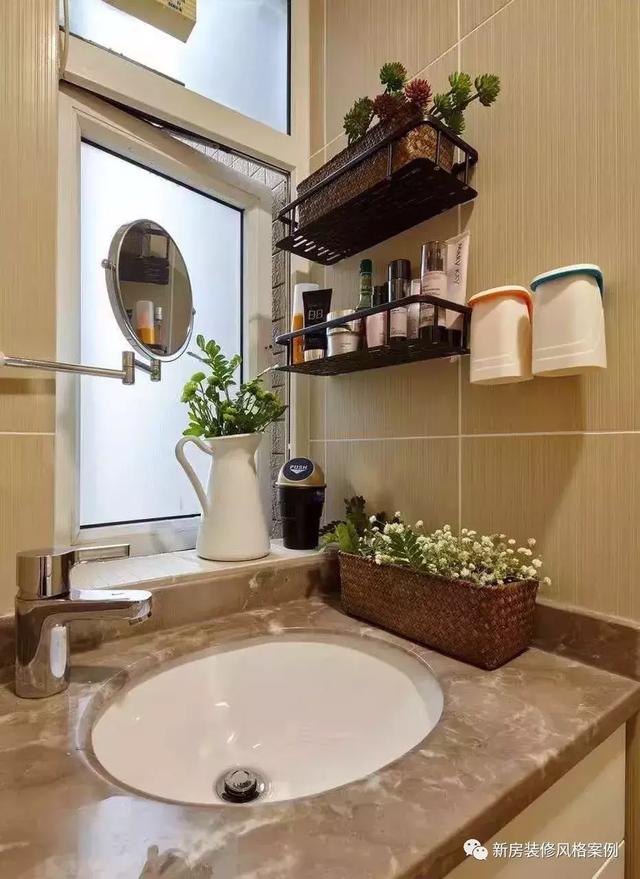 130平三室新房用了10萬裝修簡(jiǎn)約風(fēng)，電視柜與鋼琴融為一體，美觀實(shí)用！