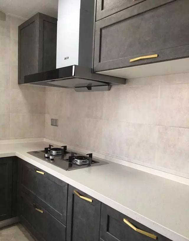 偏美式風(fēng)格裝修，裝修4個多月，最滿意客廳裝修，榻榻米美觀又實(shí)用