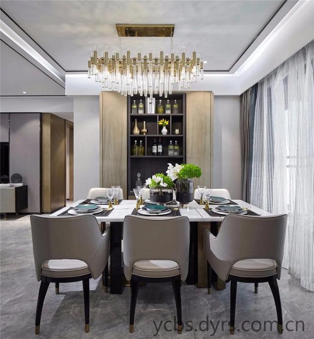 為大家分享的一套的很完美的現(xiàn)代簡約風(fēng)格裝修方案。