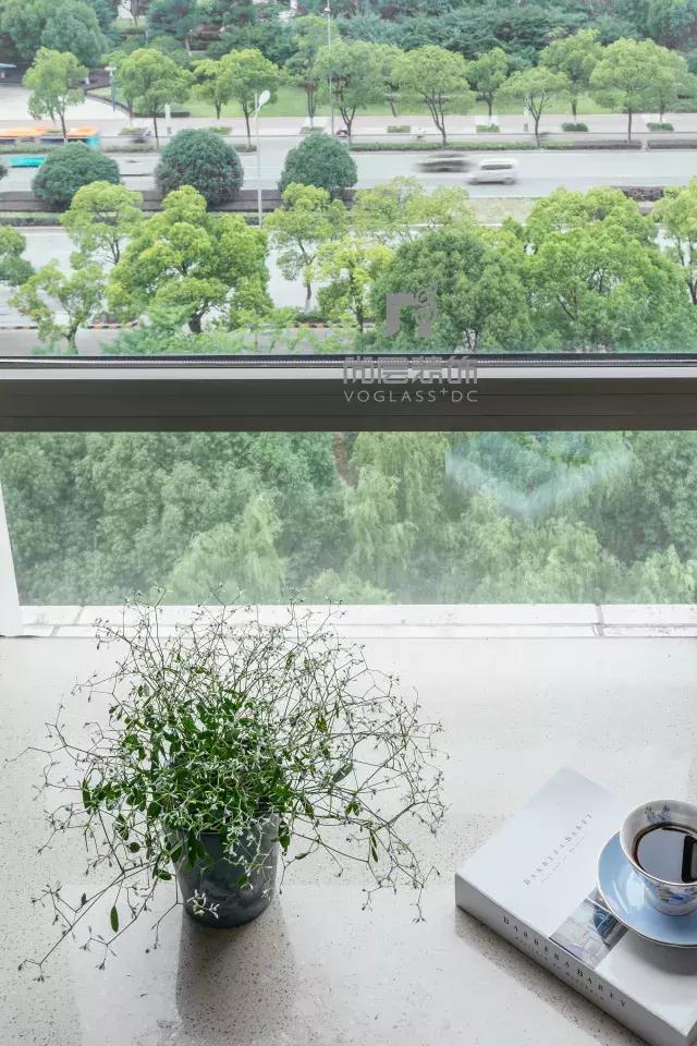 290平復(fù)式別墅實(shí)景設(shè)計(jì)：世界之遠(yuǎn)，其實(shí)不過是晝夜、廚房與愛