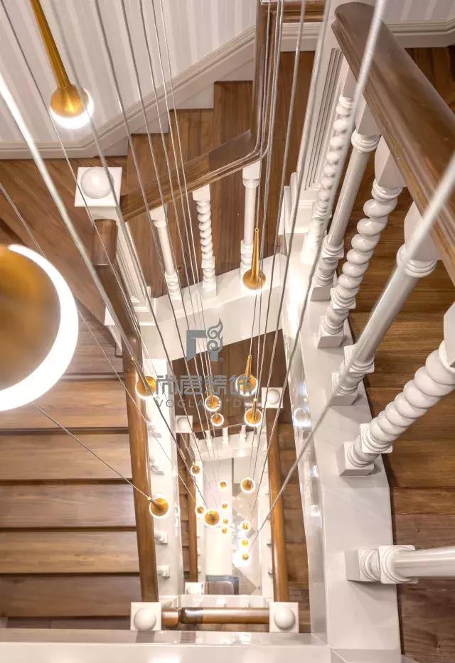 290平復(fù)式別墅實(shí)景設(shè)計(jì)：世界之遠(yuǎn)，其實(shí)不過是晝夜、廚房與愛