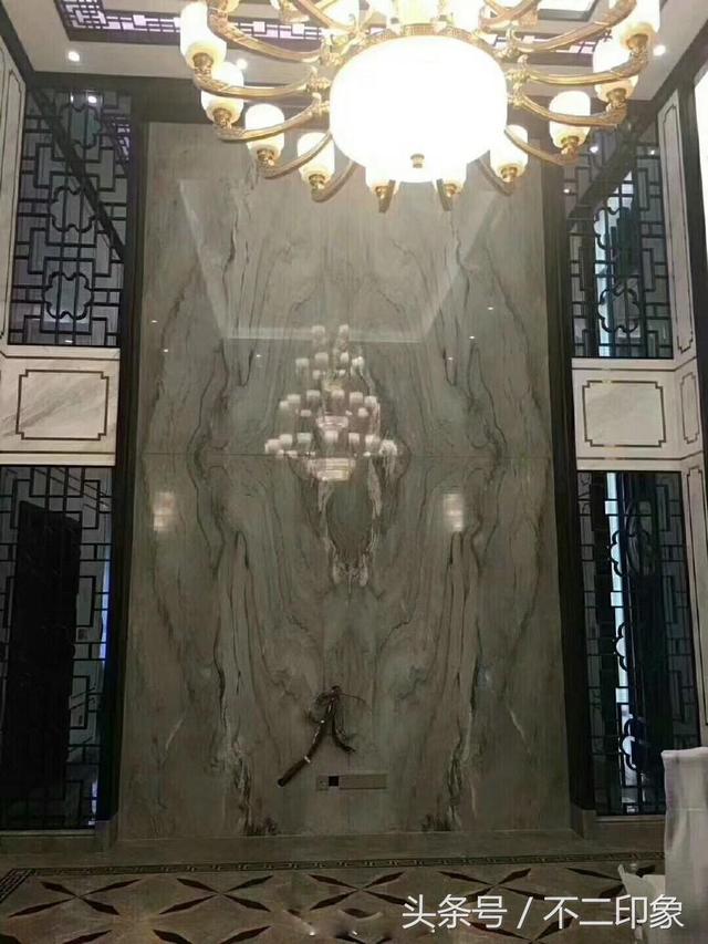 花了102W全包裝修的豪華別墅，大理石做的客廳電視墻特別喜歡，忍不住曬一曬！