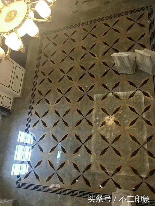 花了102W全包裝修的豪華別墅，大理石做的客廳電視墻特別喜歡，忍不住曬一曬！