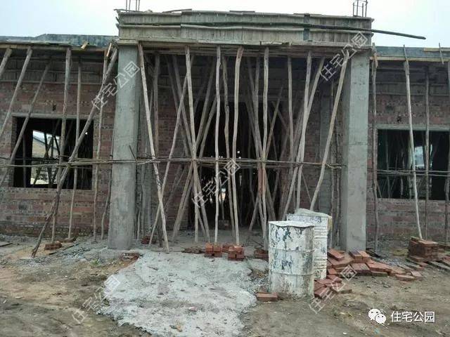 曬家丨回鄉(xiāng)蓋別墅，80歲母親全程監(jiān)工，60萬建成引來全鄉(xiāng)觀摩！