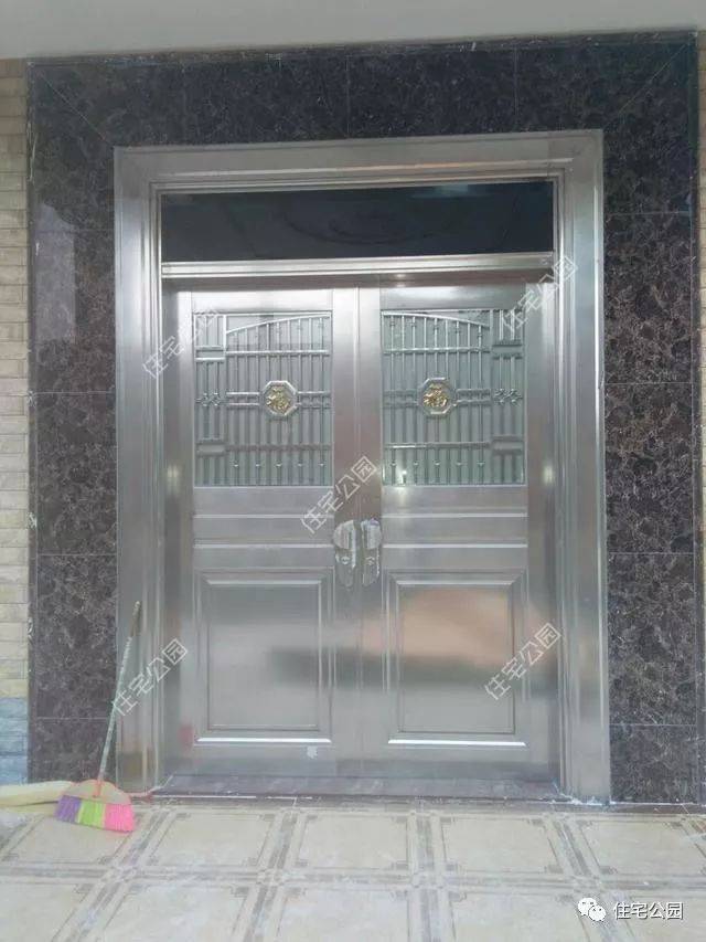 曬家丨回鄉(xiāng)蓋別墅，80歲母親全程監(jiān)工，60萬建成引來全鄉(xiāng)觀摩！