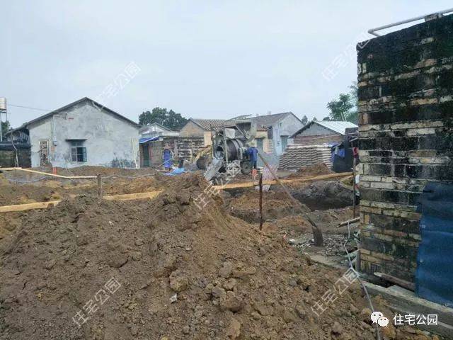 曬家丨回鄉(xiāng)蓋別墅，80歲母親全程監(jiān)工，60萬建成引來全鄉(xiāng)觀摩！