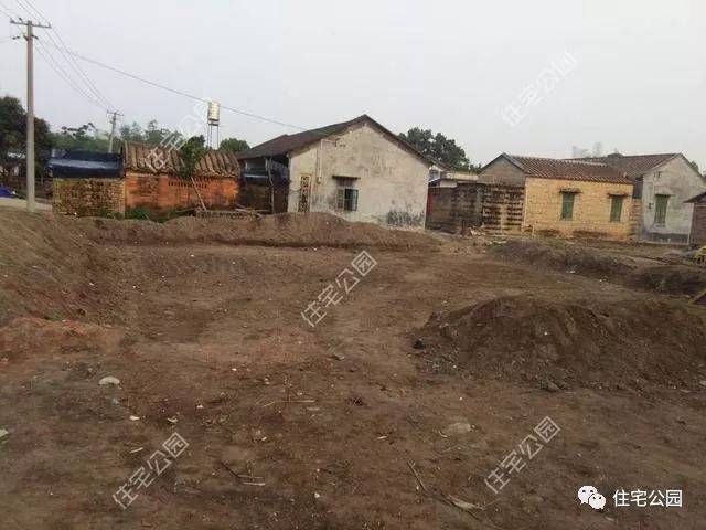 曬家丨回鄉(xiāng)蓋別墅，80歲母親全程監(jiān)工，60萬建成引來全鄉(xiāng)觀摩！