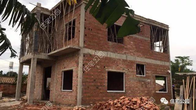 曬家丨回鄉(xiāng)蓋別墅，80歲母親全程監(jiān)工，60萬建成引來全鄉(xiāng)觀摩！