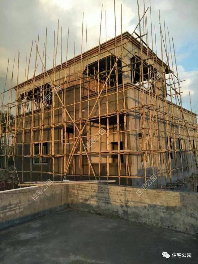 曬家丨回鄉(xiāng)蓋別墅，80歲母親全程監(jiān)工，60萬建成引來全鄉(xiāng)觀摩！