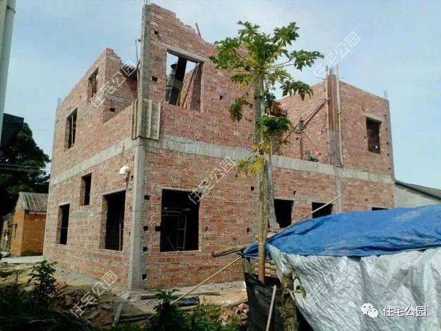 曬家丨回鄉(xiāng)蓋別墅，80歲母親全程監(jiān)工，60萬建成引來全鄉(xiāng)觀摩！