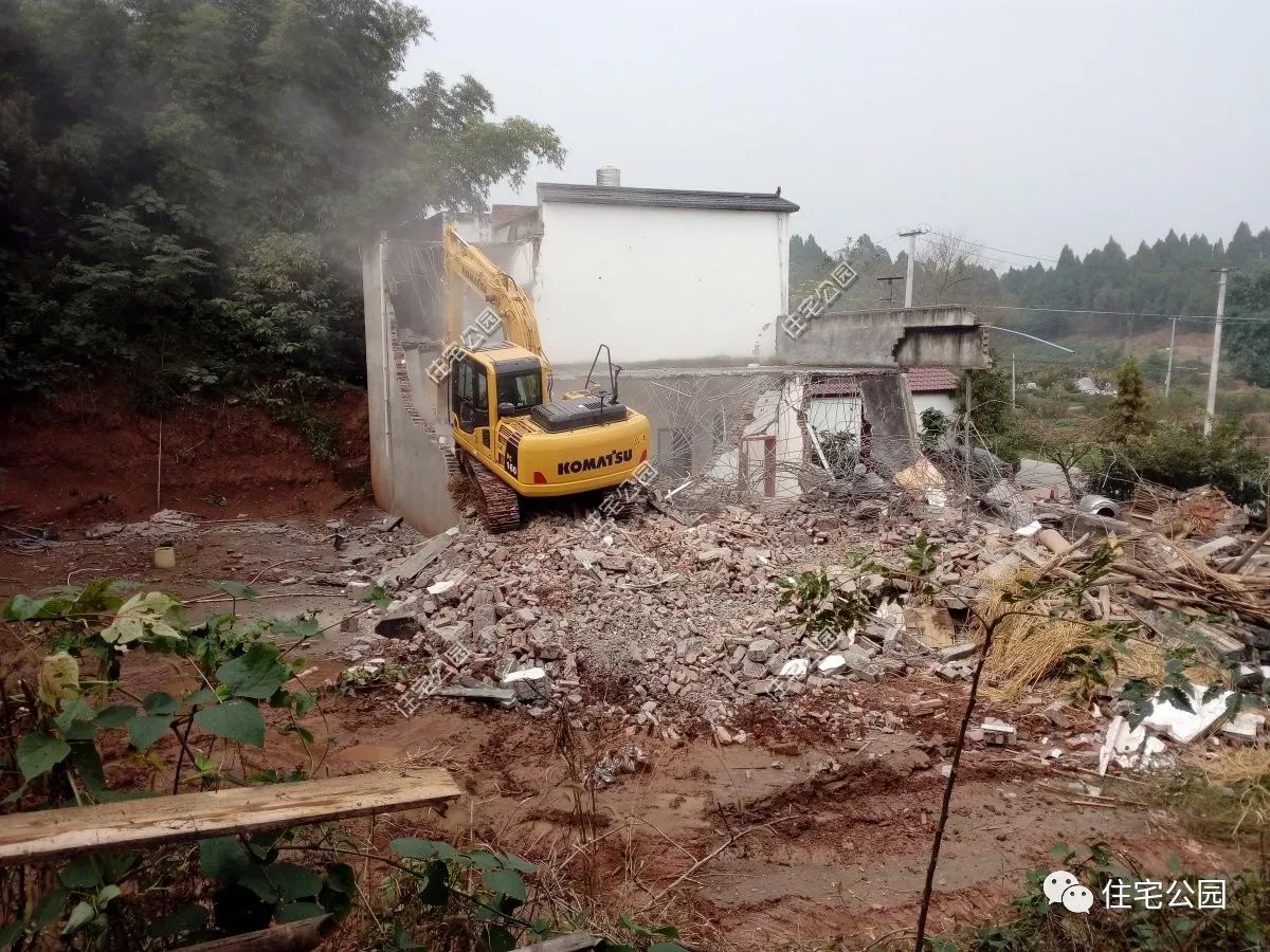 最走心的包工頭，力勸房主把筏基改成條基，省了一半的基礎(chǔ)錢(qián)！