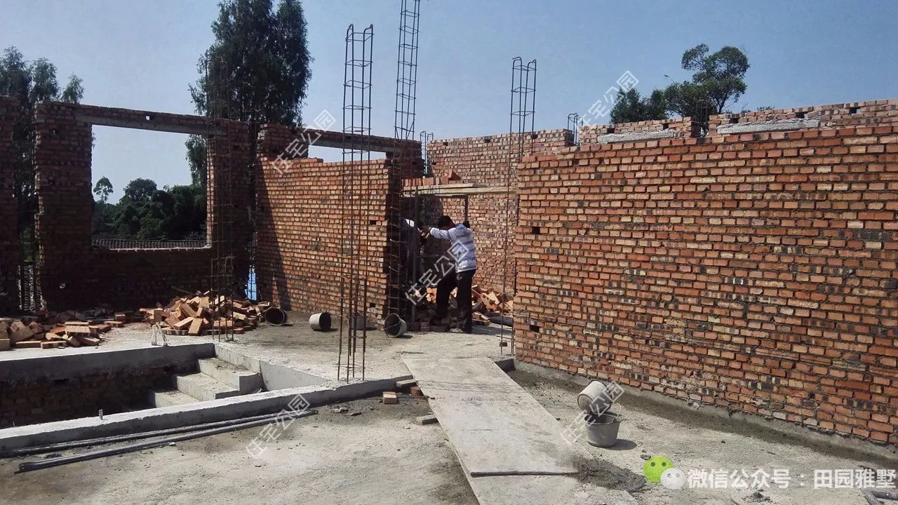 明星戶型神還原，37萬不僅路修好房建成，還把裝修化糞池也搞定了？丨施工隊(duì)作品展