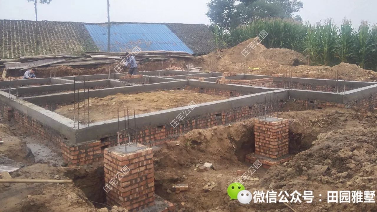 明星戶型神還原，37萬不僅路修好房建成，還把裝修化糞池也搞定了？丨施工隊(duì)作品展