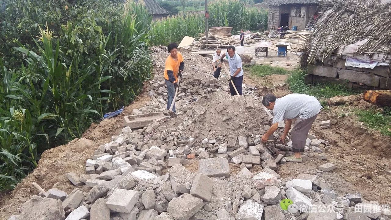 明星戶型神還原，37萬不僅路修好房建成，還把裝修化糞池也搞定了？丨施工隊(duì)作品展