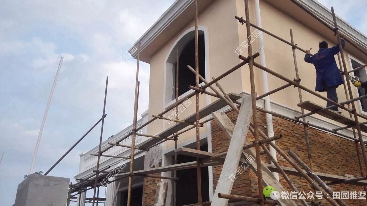 明星戶型神還原，37萬不僅路修好房建成，還把裝修化糞池也搞定了？丨施工隊(duì)作品展