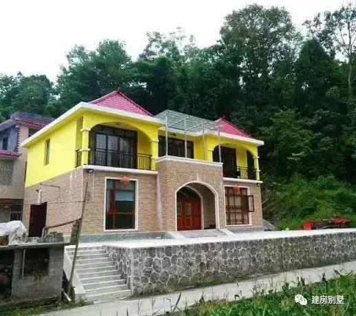 曬3棟兩層別墅完工的效果圖，同一個施工隊建的，風(fēng)格完全不同，你喜歡哪個呢