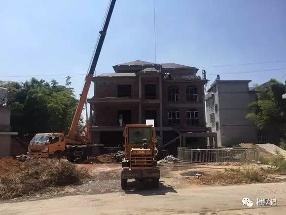 農(nóng)村自建三層別墅設(shè)計圖，戶型合理，居住舒適，讓你有一套屬于自己的房子