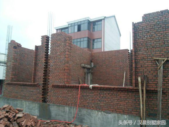 自建三層別墅，附平面設計圖，造價30萬左右，12X9.3米有露臺和院子