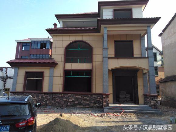 自建三層別墅，附平面設計圖，造價30萬左右，12X9.3米有露臺和院子