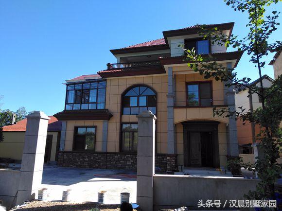 自建三層別墅，附平面設計圖，造價30萬左右，12X9.3米有露臺和院子