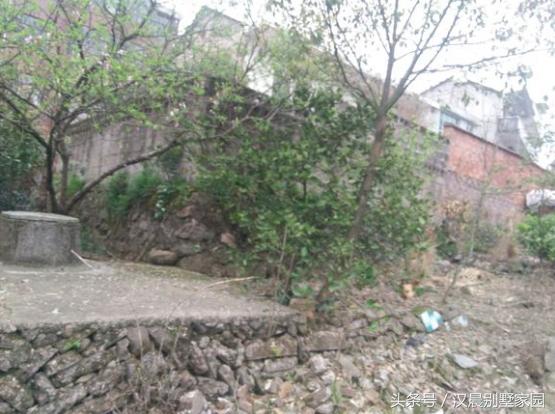 自建三層別墅，附平面設計圖，造價30萬左右，12X9.3米有露臺和院子