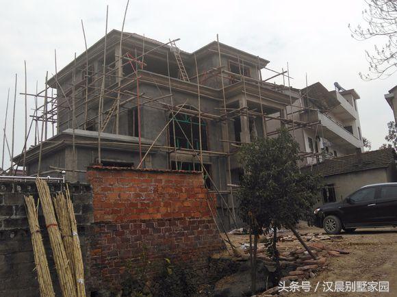 自建三層別墅，附平面設計圖，造價30萬左右，12X9.3米有露臺和院子