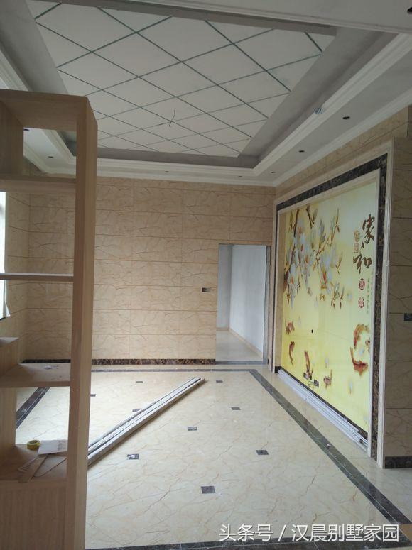 自建三層別墅，附平面設計圖，造價30萬左右，12X9.3米有露臺和院子