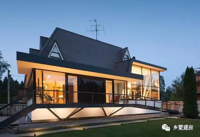 一款只需要20萬就能建起的農(nóng)村二層別墅，四室兩廳還有書房露臺加車庫，你不心動嗎？