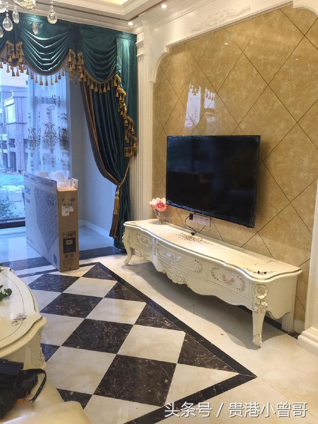 新房花了20萬請表哥裝修完工，全屋真漂亮，電視墻特別搶眼！
