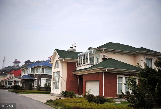 二層農(nóng)村自建房，占地100平米才3個(gè)臥室，但人人看了都很喜歡！