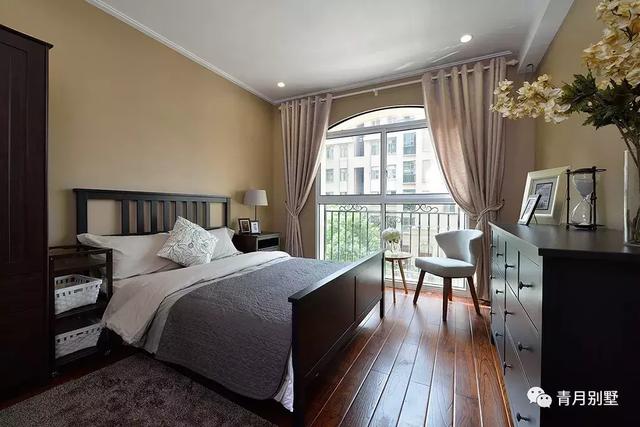 12.3×11米二層小別墅設計圖，沉穩(wěn)大氣有內涵，建房好戶型！