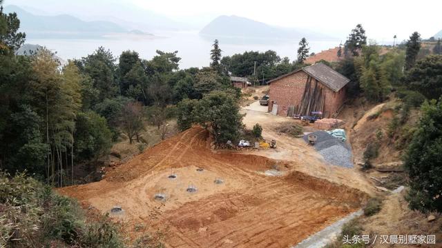 17.6米X15.6米歐式四層別墅設(shè)計(jì)圖，豪華大氣，帶大露臺(tái)+車庫(kù)，商住兩用